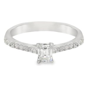 Anillo de Diamante-1002337306